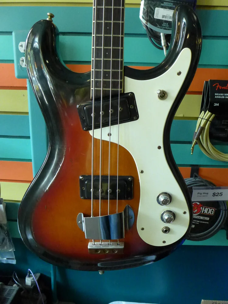 1967 Mosrite Bass